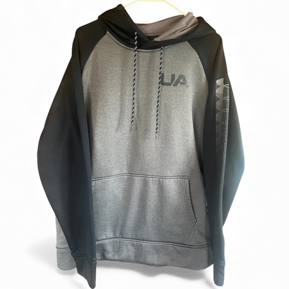 Under Armour Men's UA Storm
ColdGear Hoodie size large